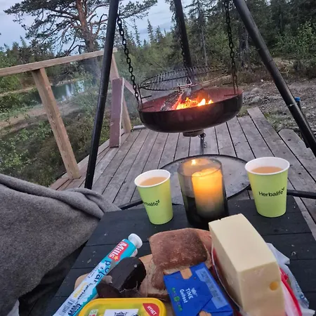 Med Stor Terasse I Flotte Naturomgivelser Honefoss